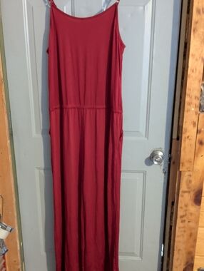 Sleeveless Maxi Pants in Deep Raspberry